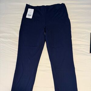Fabletics Navy leggings. NWT size XL (12-14)